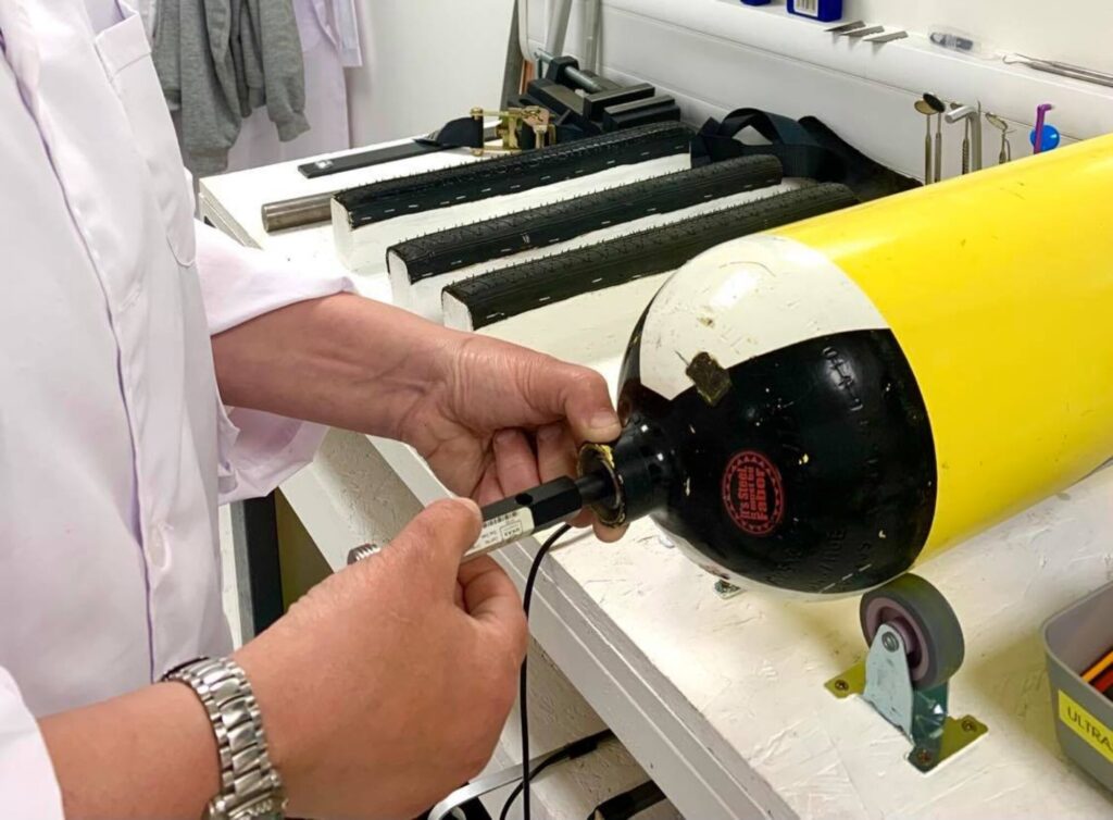 Cylinder Testing Station Visual Inspection Hydrostatic Testing O2